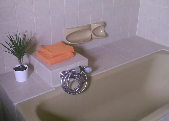 Peace & House In Tihany, Sajkod 蒂豪尼